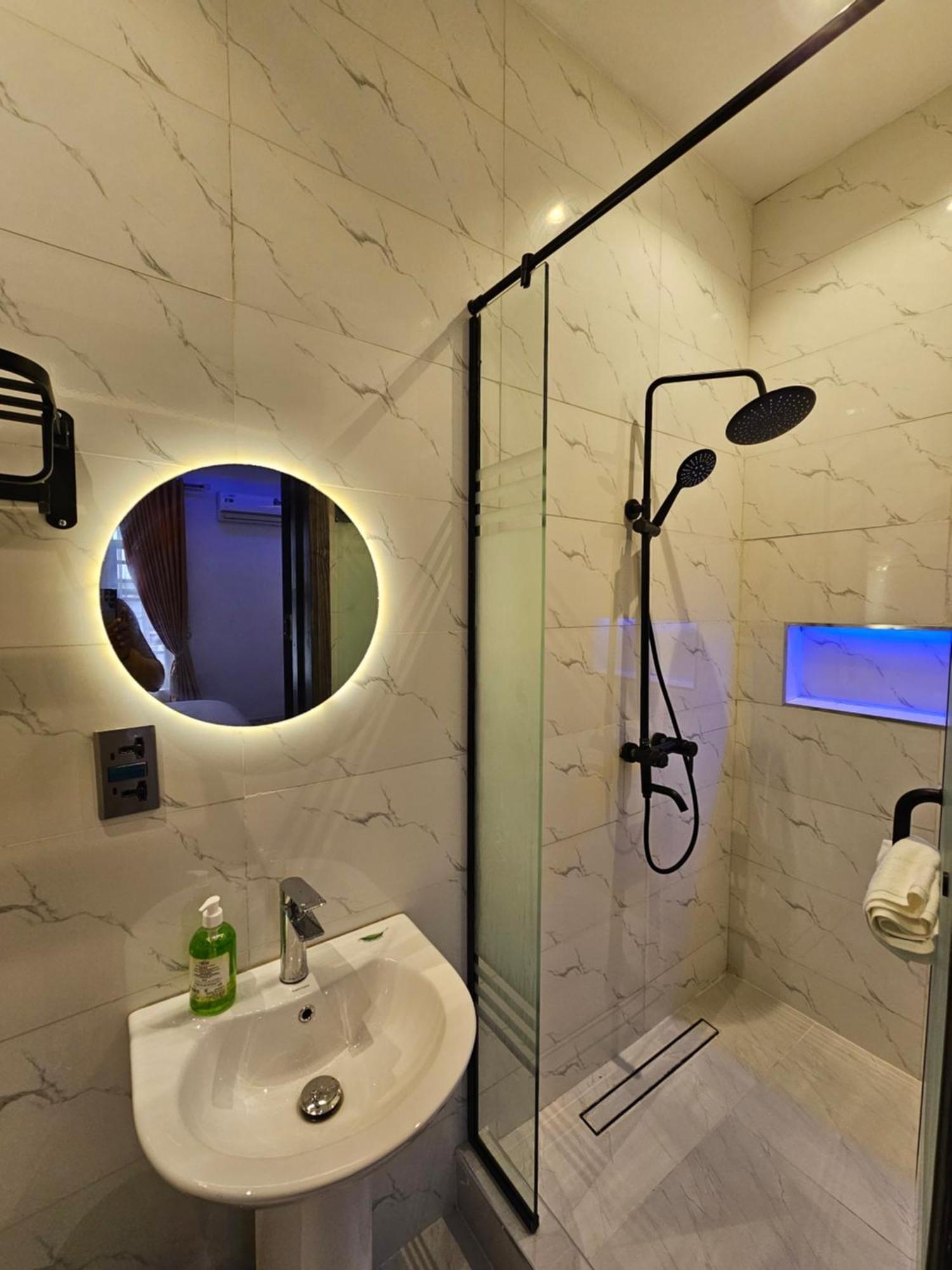 איקג'ה Sapphire Residences By Crystal Magodo מראה חיצוני תמונה